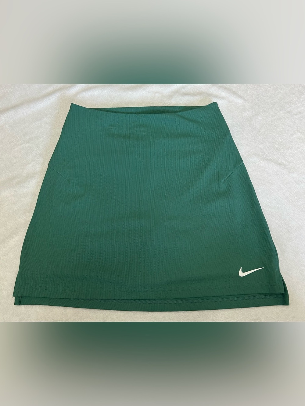 Nike Women’s Small Green Dri-FIT Athletic Tennis Golf Skort Swoosh Activewear - Picture 1 of 8